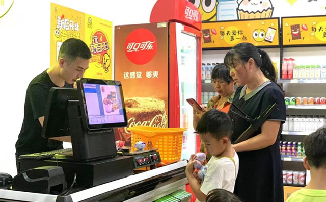 熱潮中的怡佳仁零食店加盟項目，三大優(yōu)勢說服你